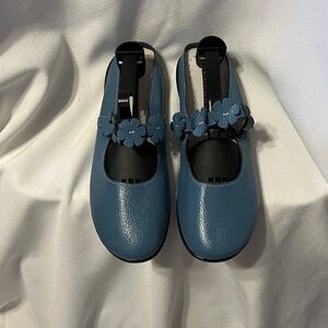 Floral Blue Women's Loafers